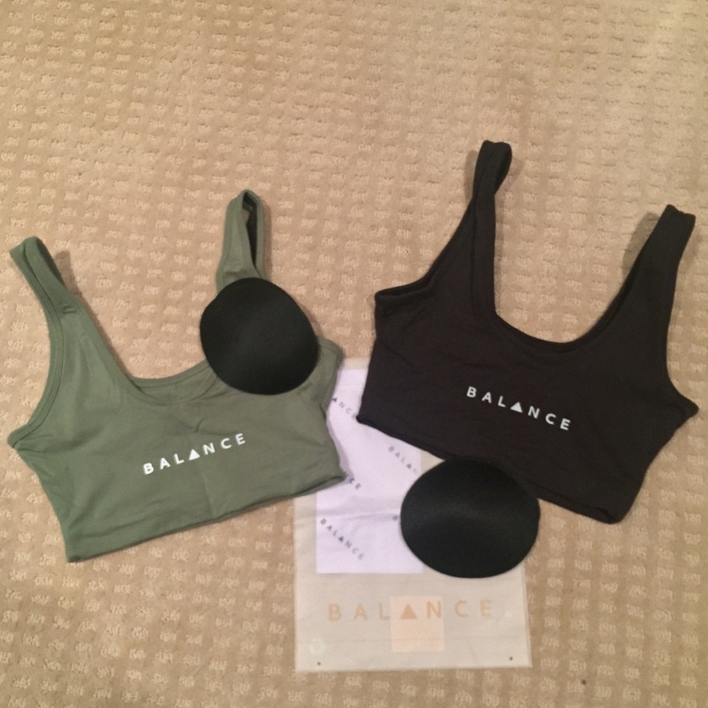 Balance Athletica The OG Top Amazon NWOT - Picture 8 of 8